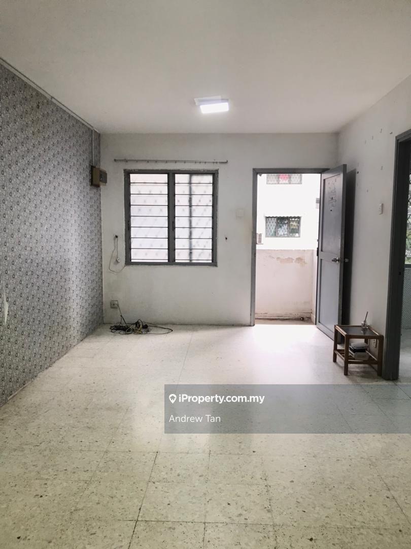 Wangsa Maju Seksyen 2, Below Market Value, Near to LRT, Full Loan