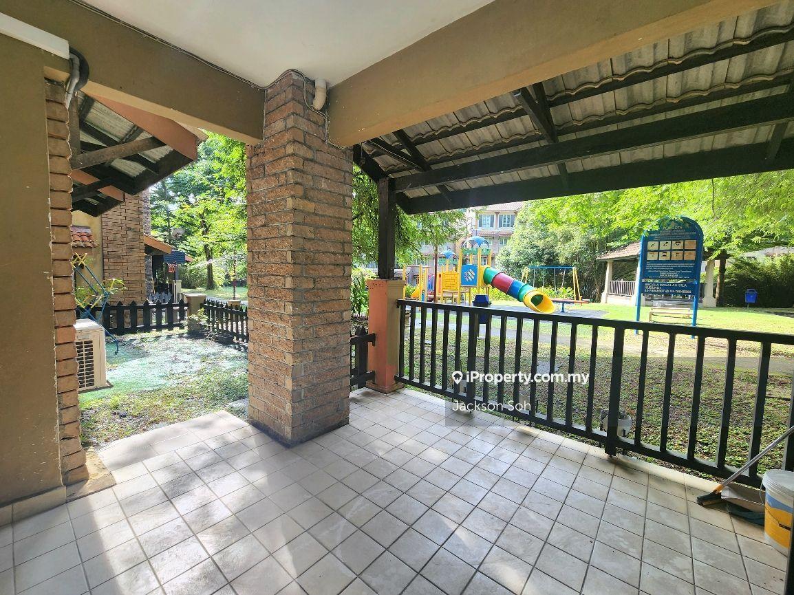 Garden Ground Floor I Partly Furnished