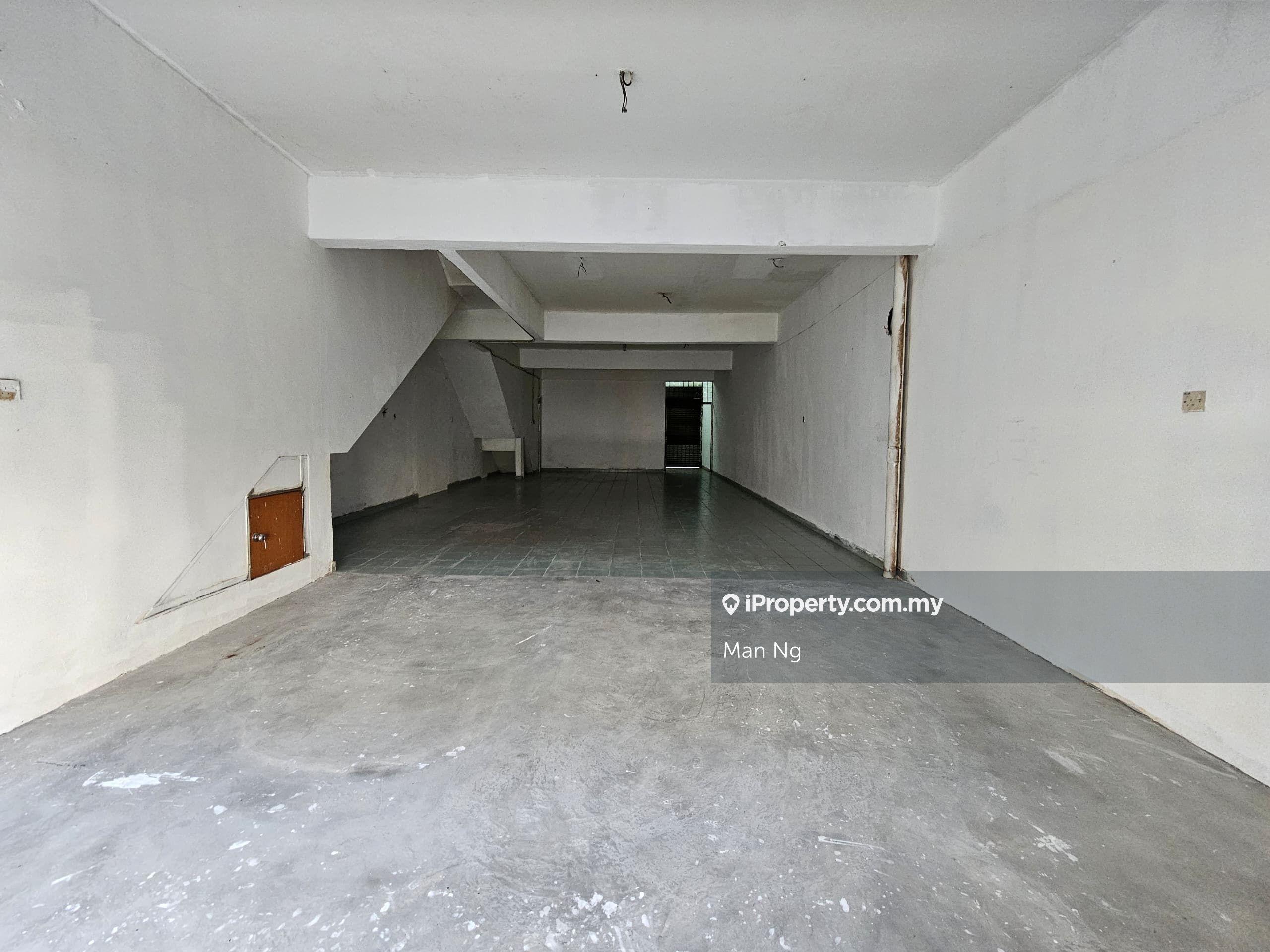 Ground Floor Shop