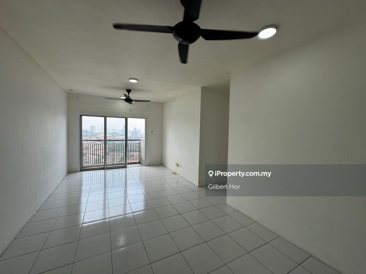 High floor, klcc view, 2 carpark, cheras condo for sale