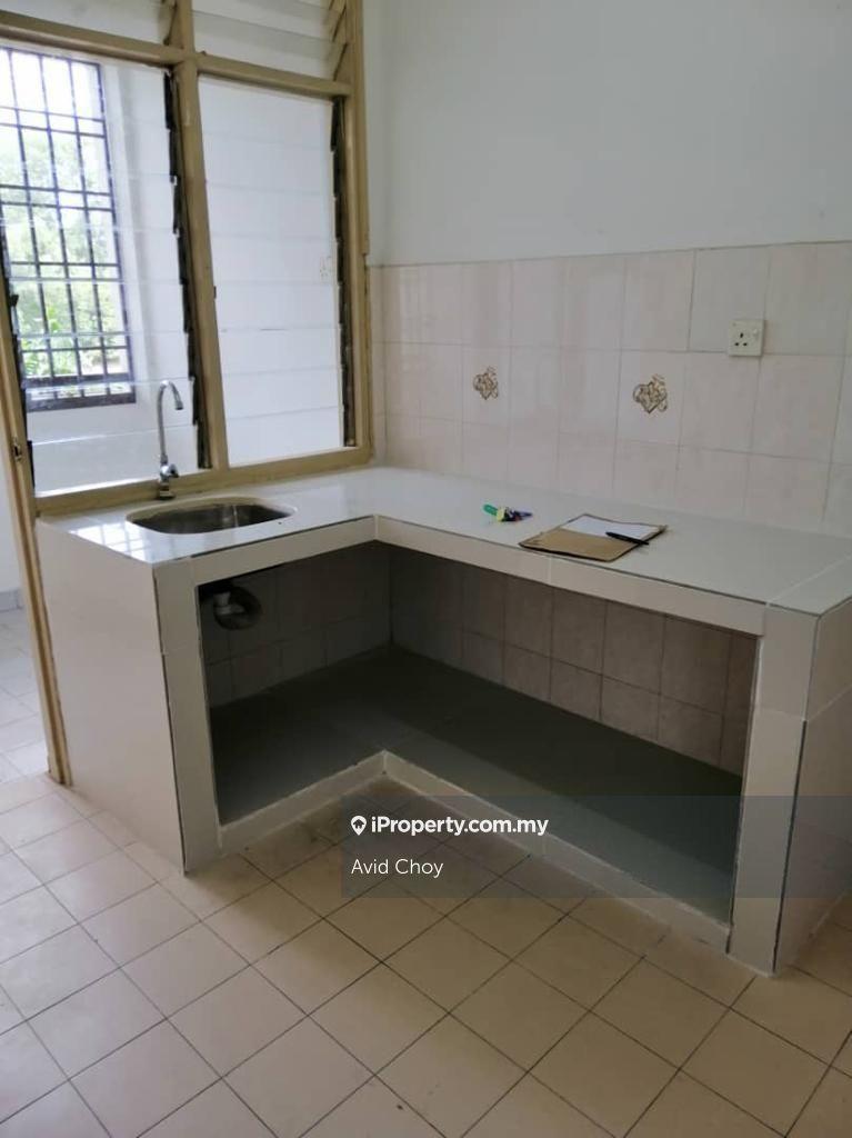 Vista Apartment, Seri Alam For Sale