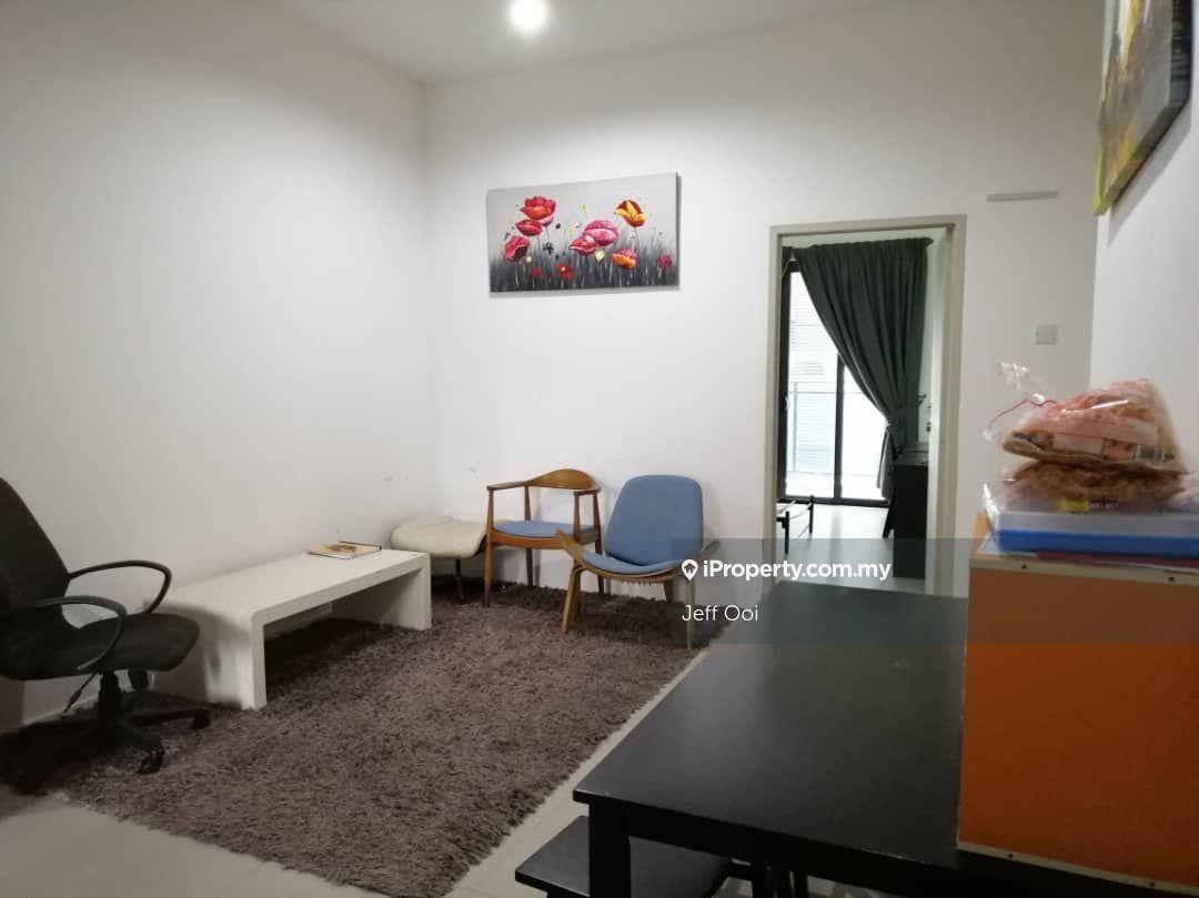 Mira residence tanjung bungah 1352sf 2cp rare worth