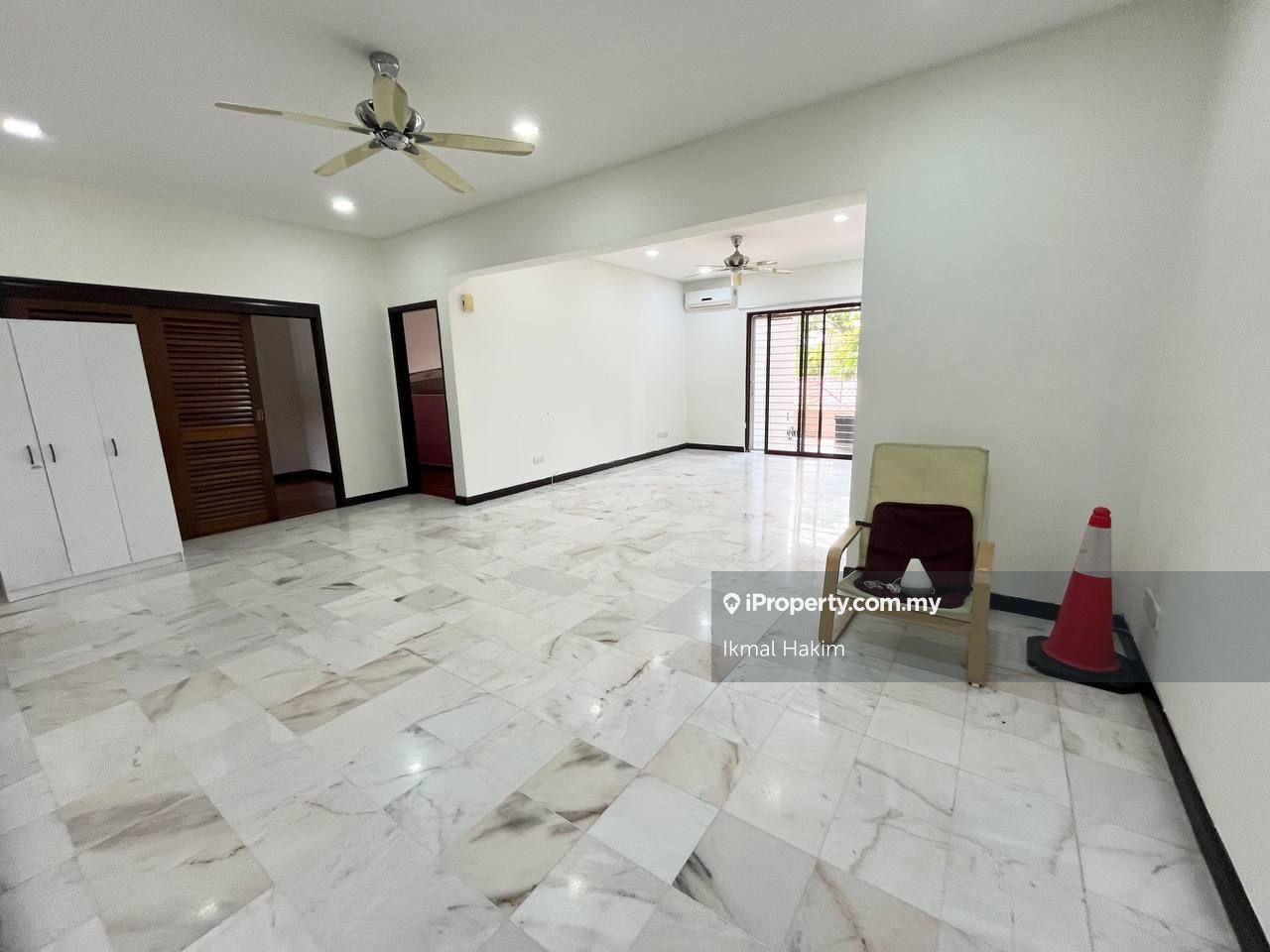 Ground Floor Unit Puteri Palma Condo Putrajaya For Sale