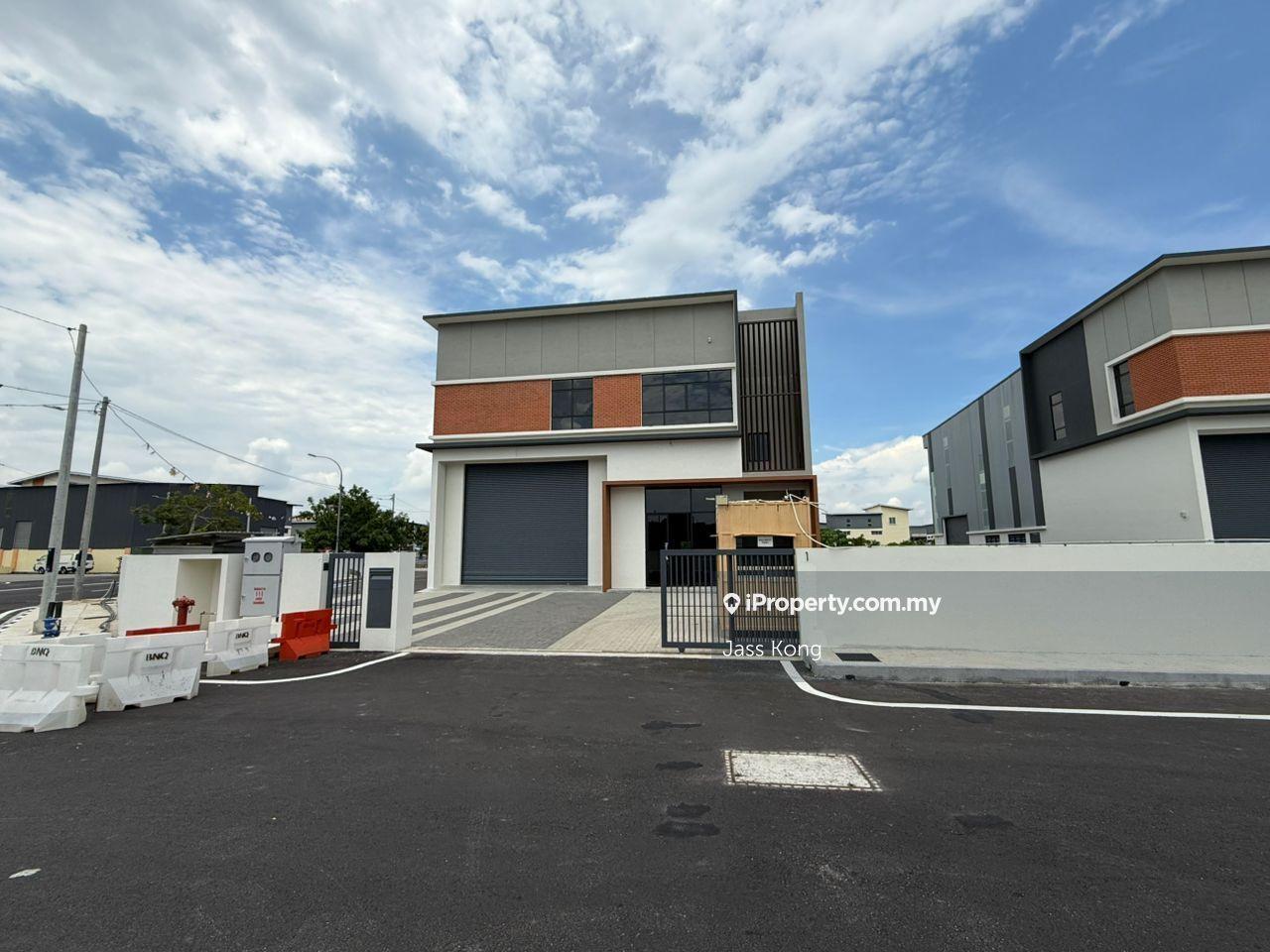1.5 Storey Detached Factory for Rent @ Bukit Minyak