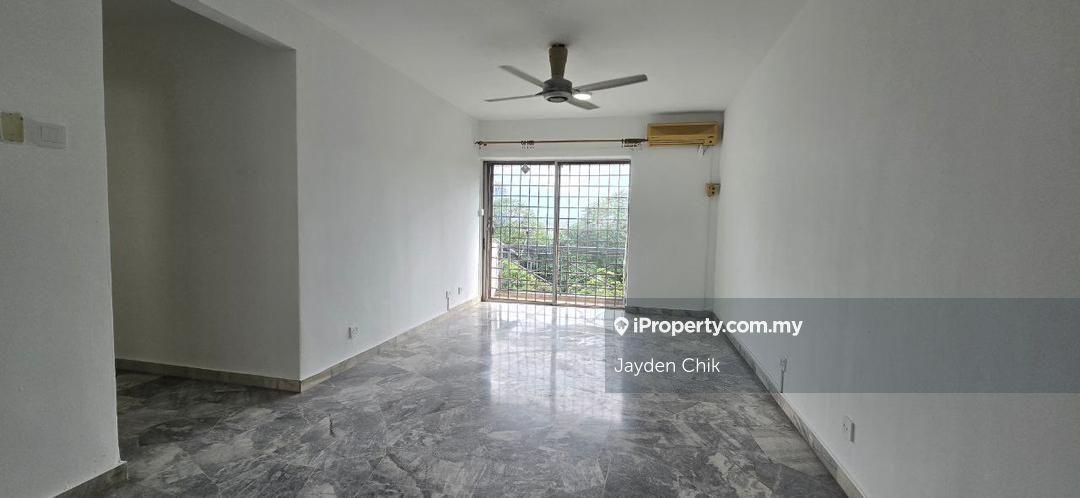 Winner Court B At Desa Petaling, Walk Up First Floor