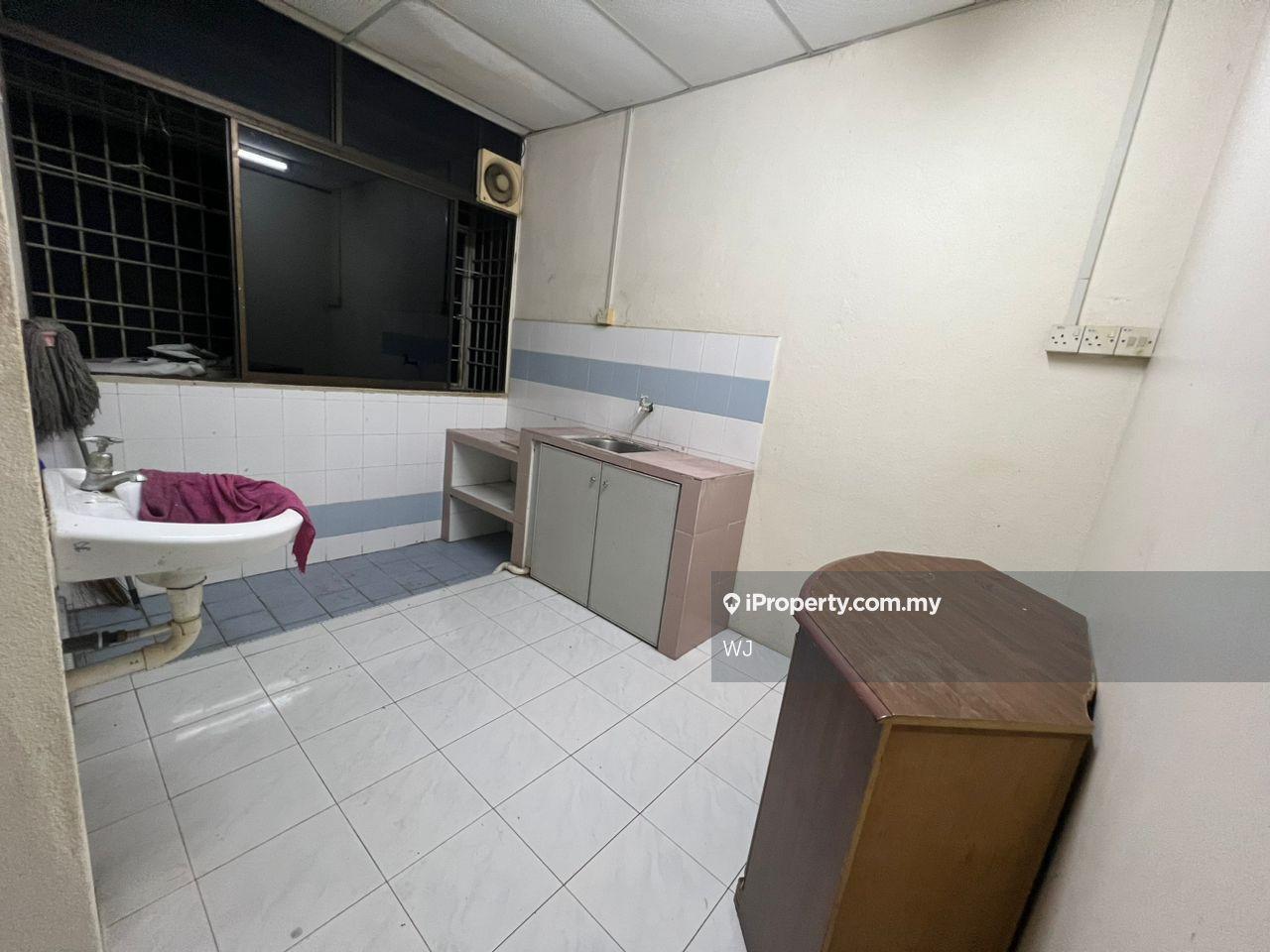 First floor, Bagan ajam Meranti Indah Flat , Near to highway