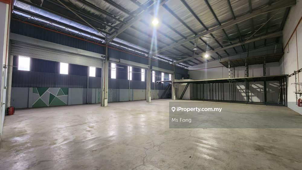 Spacious Fully Covered Warehouse To Let