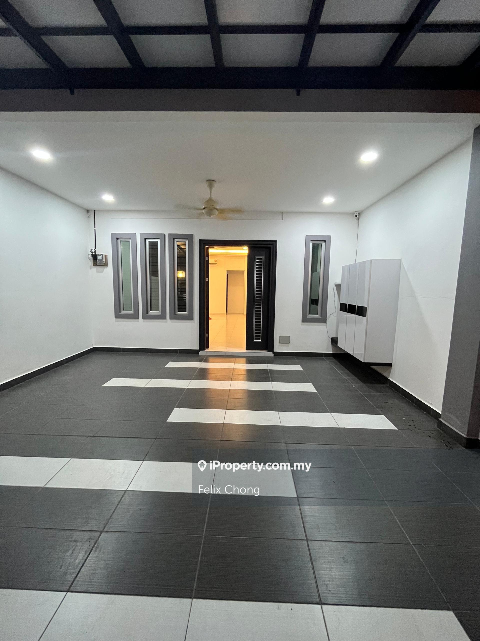 Taman Scientex Jaya Double Storey Endlot,Senai,Renovated,Extend