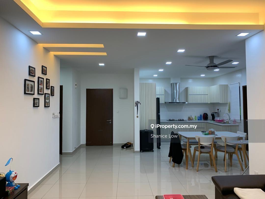 V-Residensi Condo Selayang Heights Rawang 3rooms3baths2parking Sale