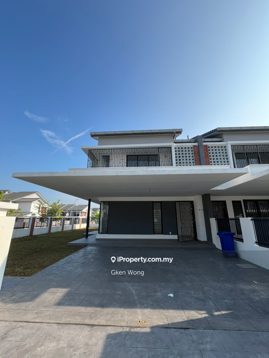 Rare Corner Lot Brand New for Sale Elmina