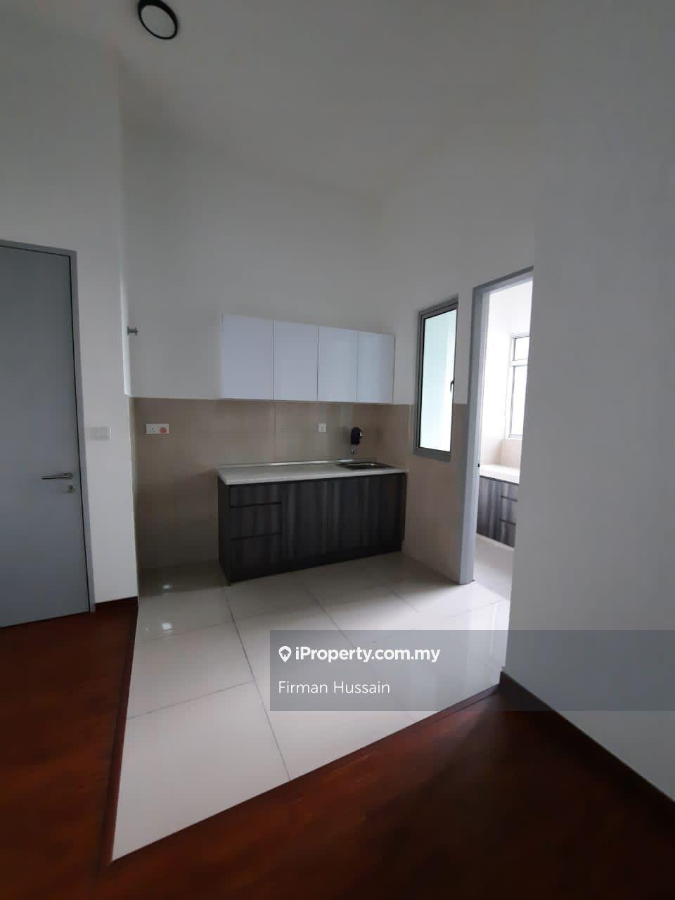 2 Bedrooms Residence for Sale