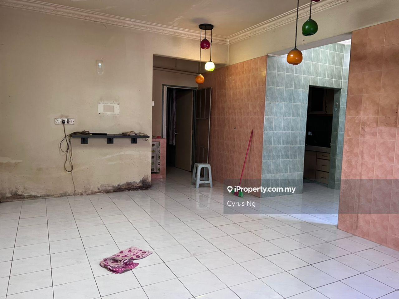Taman Orkid Batu 9 Cheras Shop Apartment Near MRT