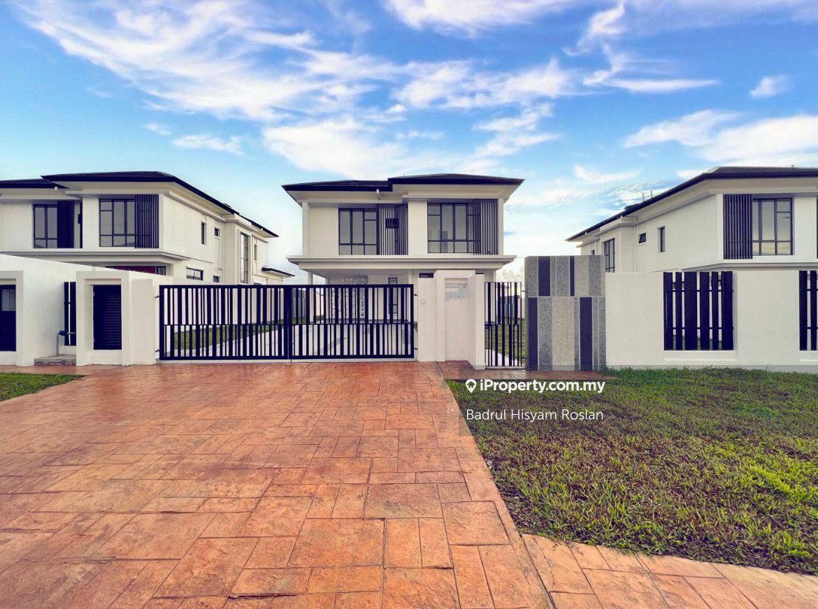 Huge Land 7043ft 2 Storey Bungalow Verdale Setia Alam Sari Bangi