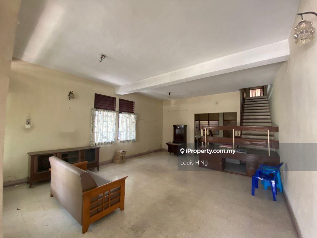 2 Storey Terrace House Land1890sf at Pulau Tikus