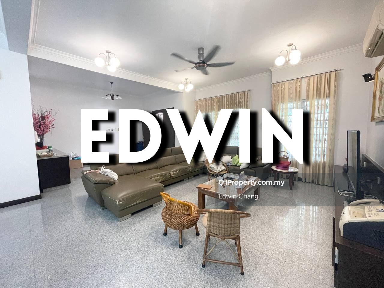 2 Storey Semi-D for sale Well Maintained by Owner