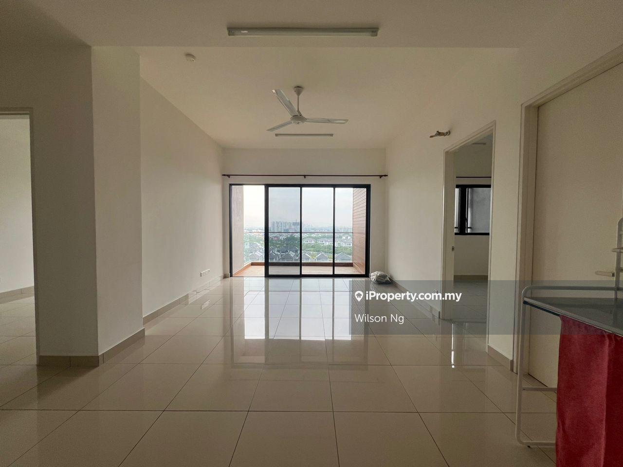 Partially Furnished 925sf Condo The Parque Residences Kota Kemuning