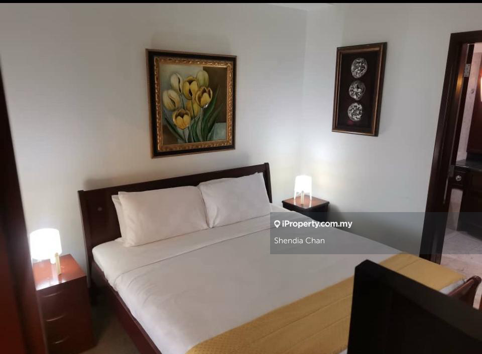 Heart of KL: Service Suite in Prime City Location