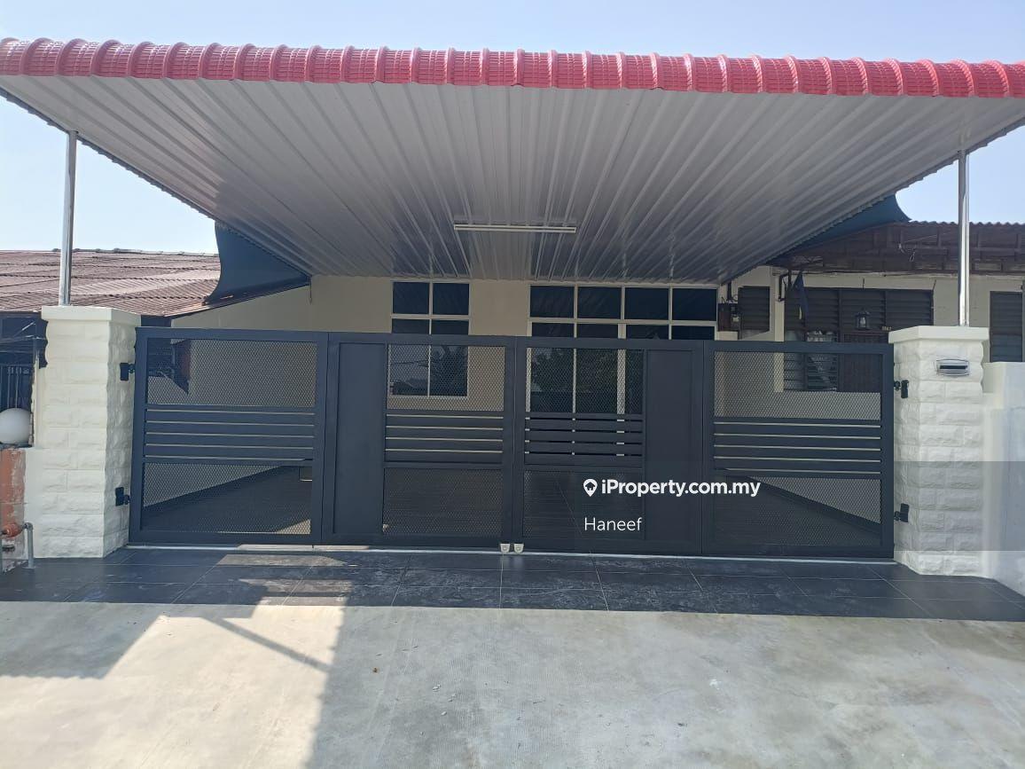 Nice House In Kulim (Fully Renovated & Open Facing)