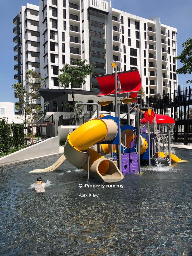 The cove condominium For Sale