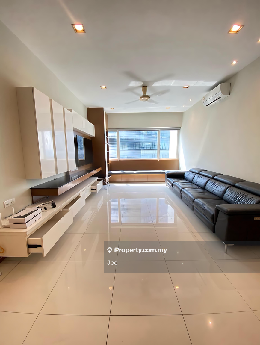 Suasana Loft 3 Rooms For Rent !