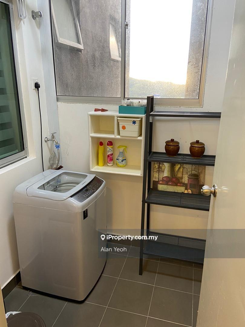 Savanna Executive Suite @ Southville City For Sale