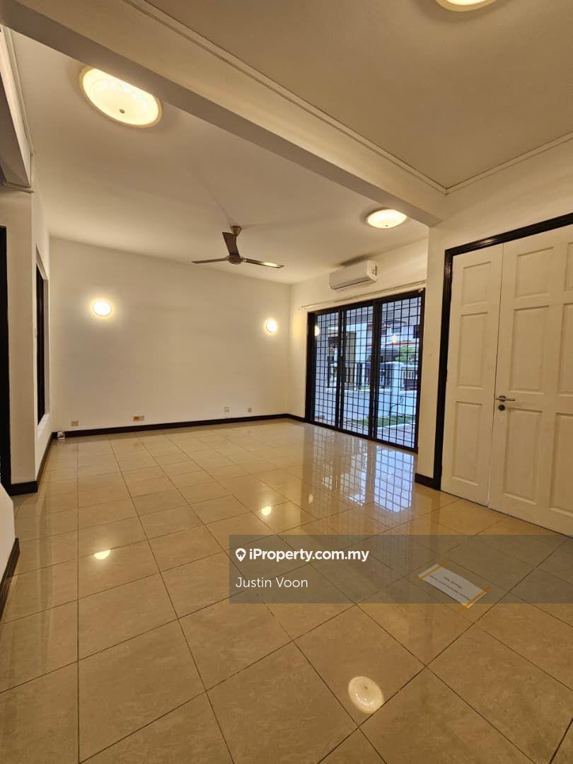 Double Storey Terrace Safa for Rent