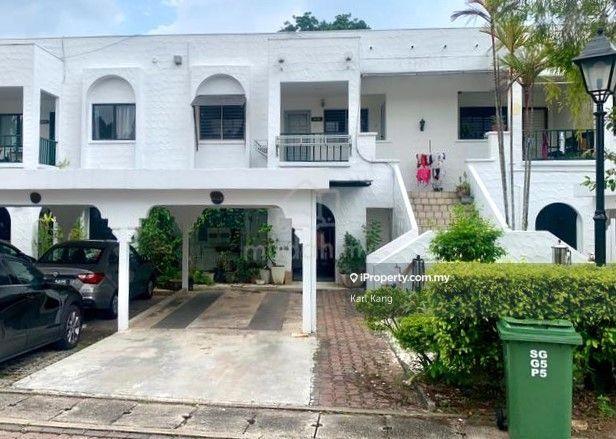 Country Villa Townhouse