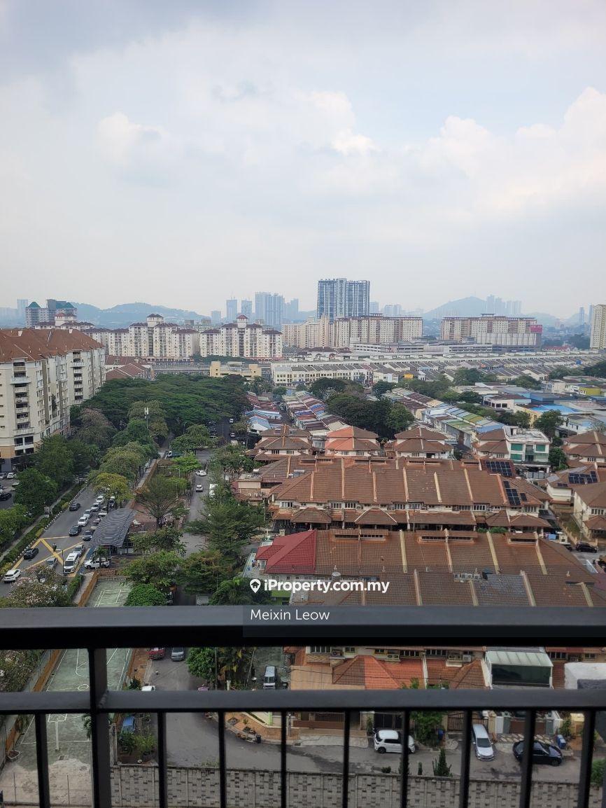 Near MRT with public transport 
