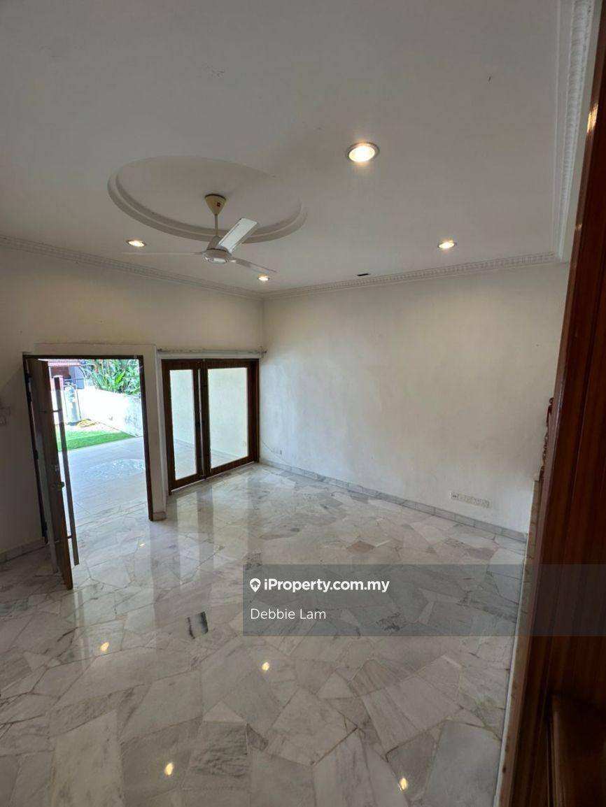 Gated guarded hse for sale