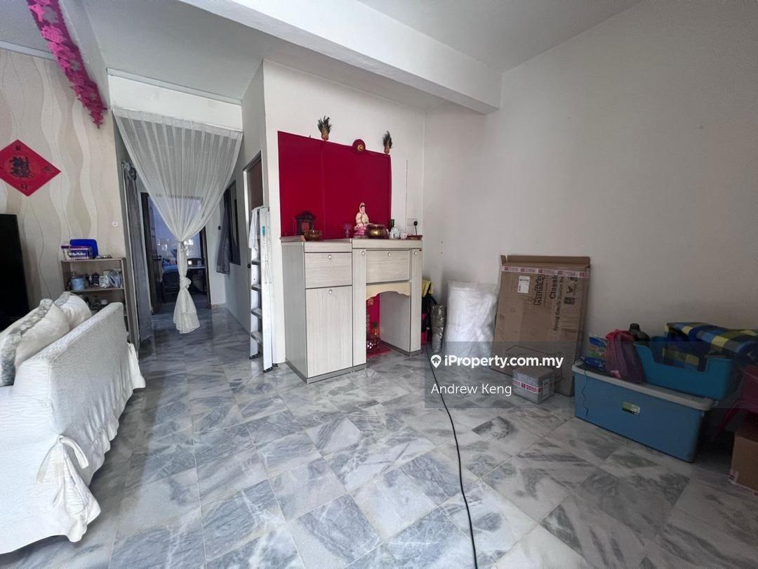 Desa Cemerlang Jalan Saga Double Storey Terrace 22x80 Gated Guarded