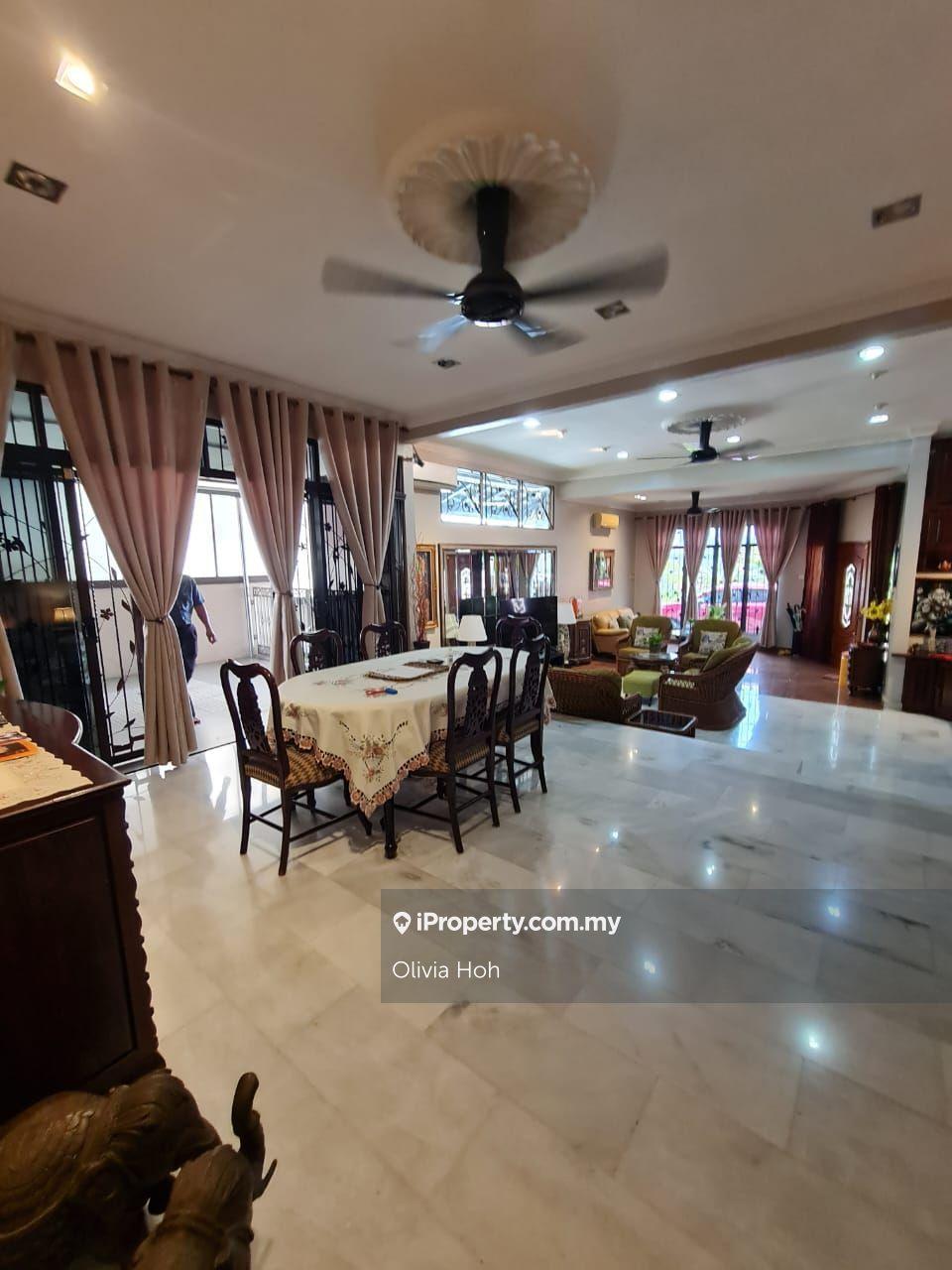 Well kept semi-d for sale ss4 petaling jaya
