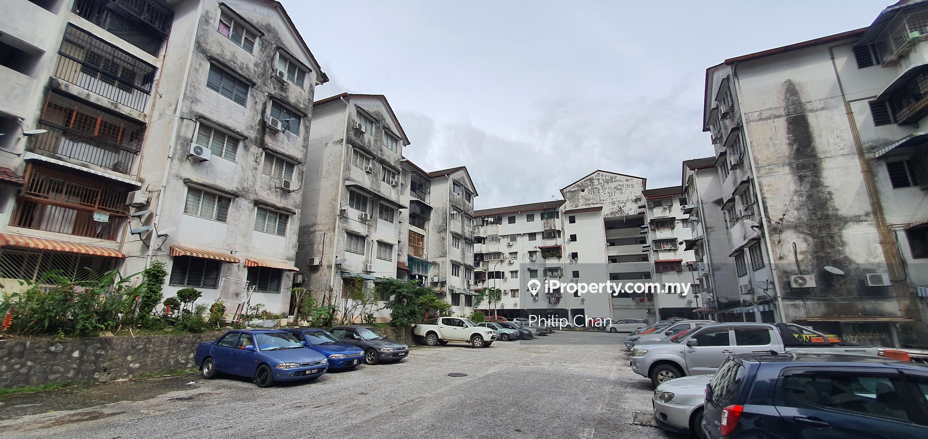 Kuchai Lama / Happy Garden Flat ( Freehold with strata title )