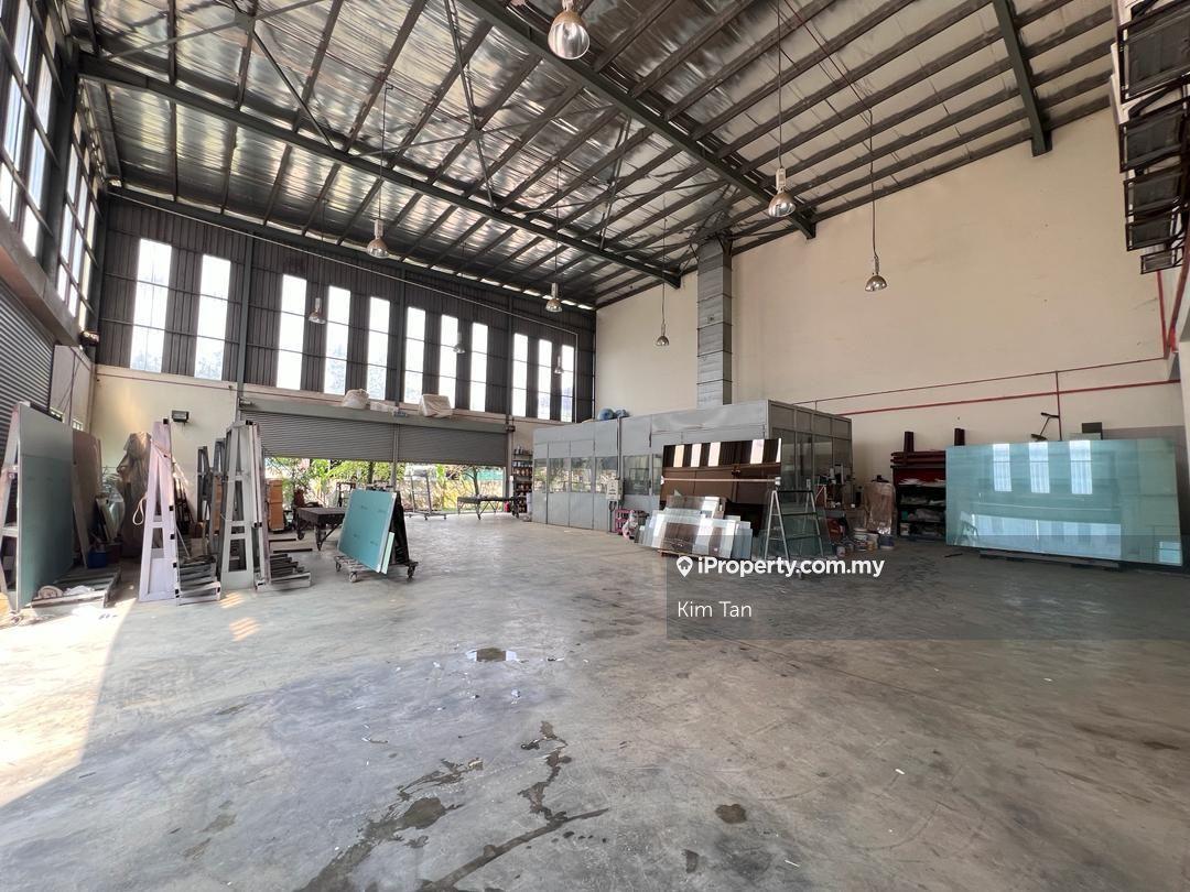3 Storey Semi D For Sell Bukit Kemuning 