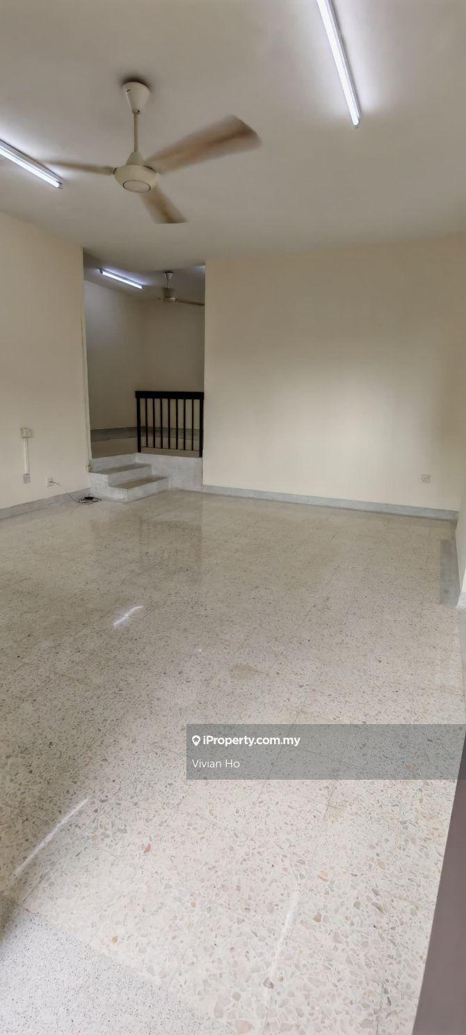 Well Maintained. Strategic location. 