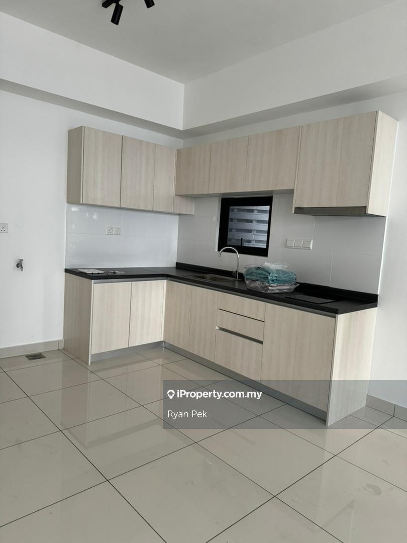 Parc 3 Partly Furnished 2 bedrooms For Sell