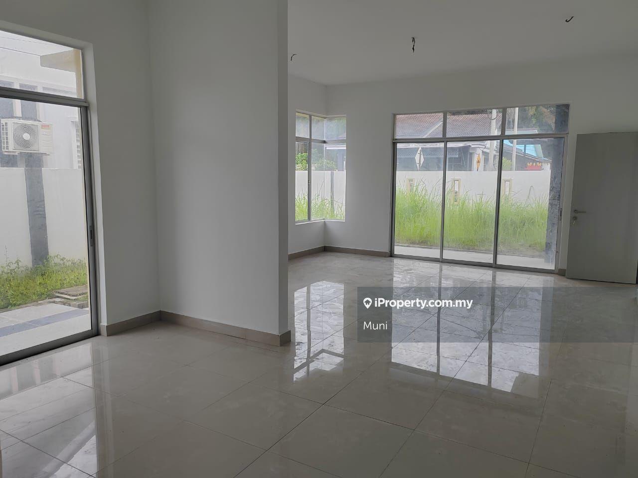 Brand new Freehold Semi D for Sale