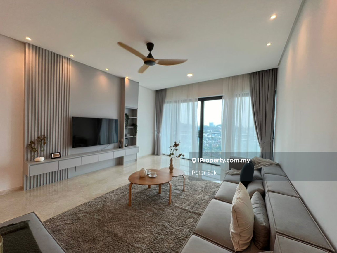 Brand New Walking Distance to Pavilion Mall and MRT Station