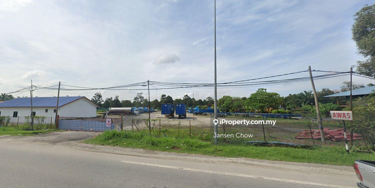 Jenjarom main road Agriculture land to let