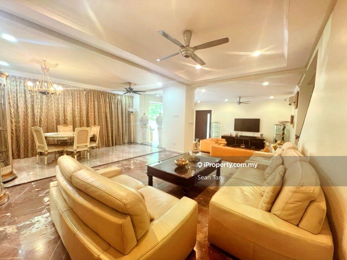 Semi-D house for Sale