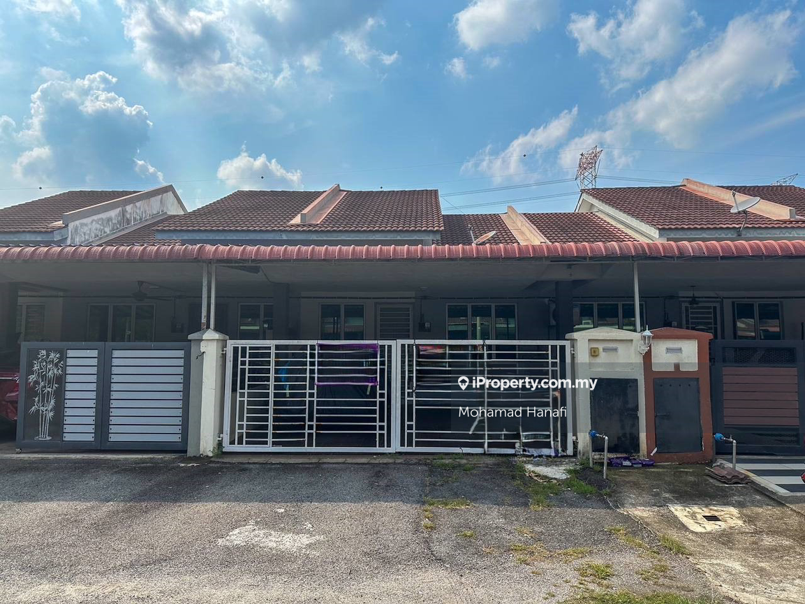 Dekat Dengan Surau 