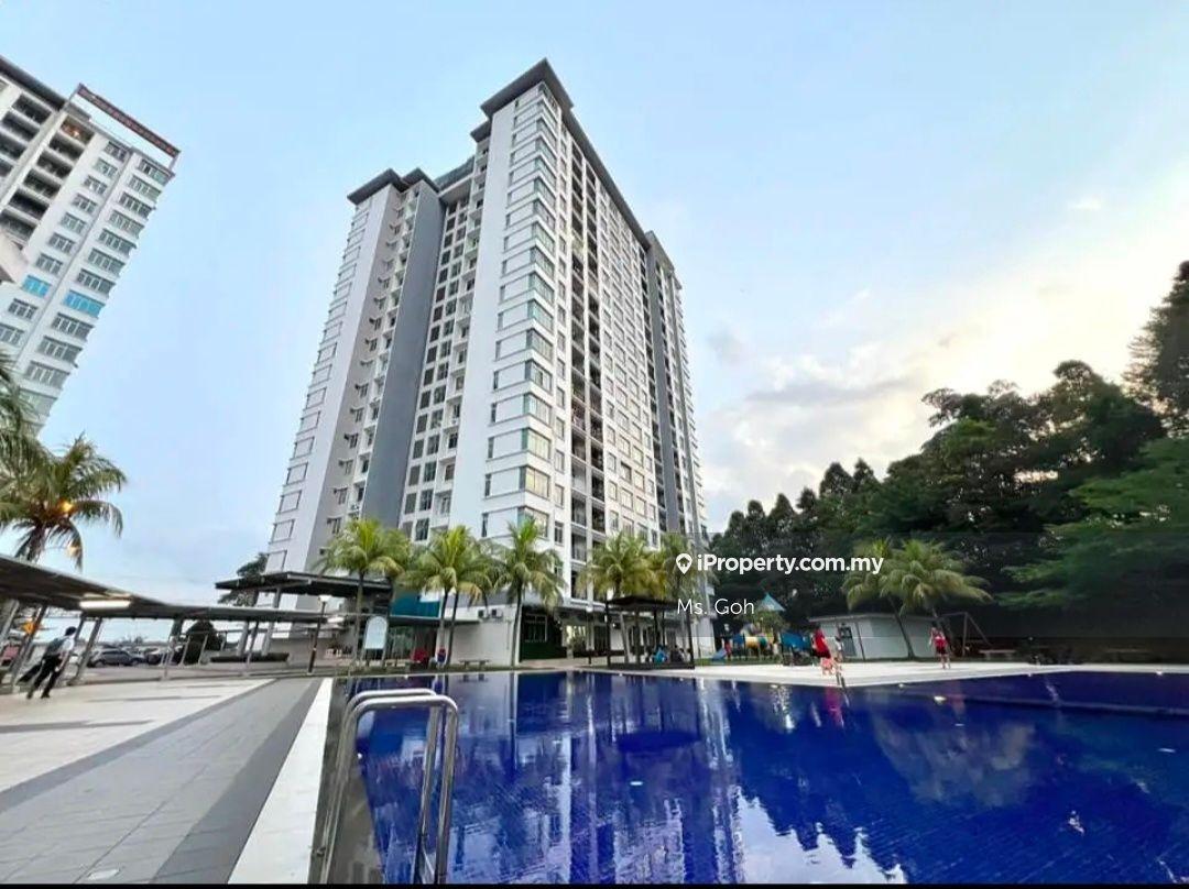 Eastbay Luxury Apartment, Kota Puteri Masai
