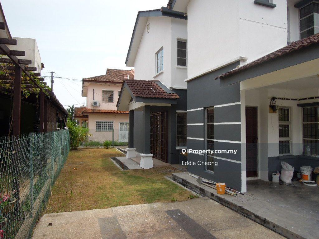 Terrace house for Sale