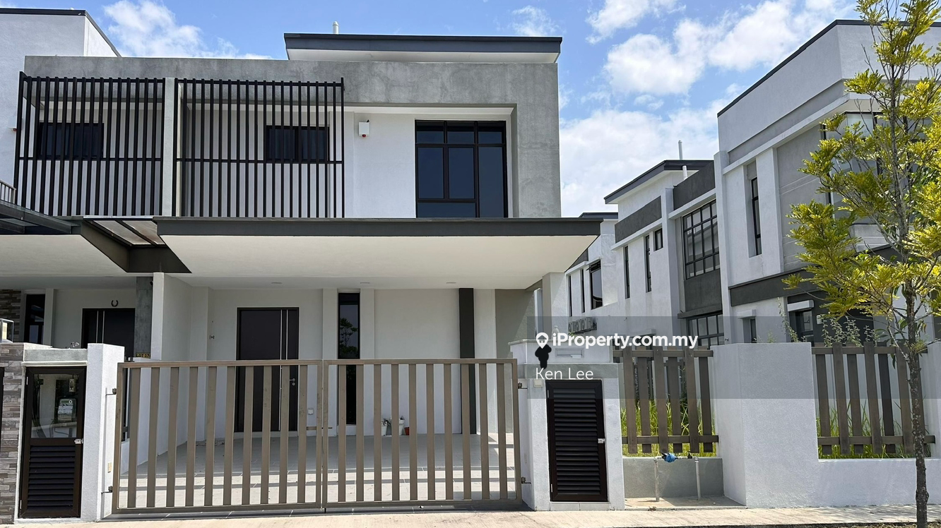 Cheapest semi-d in ecohill 2