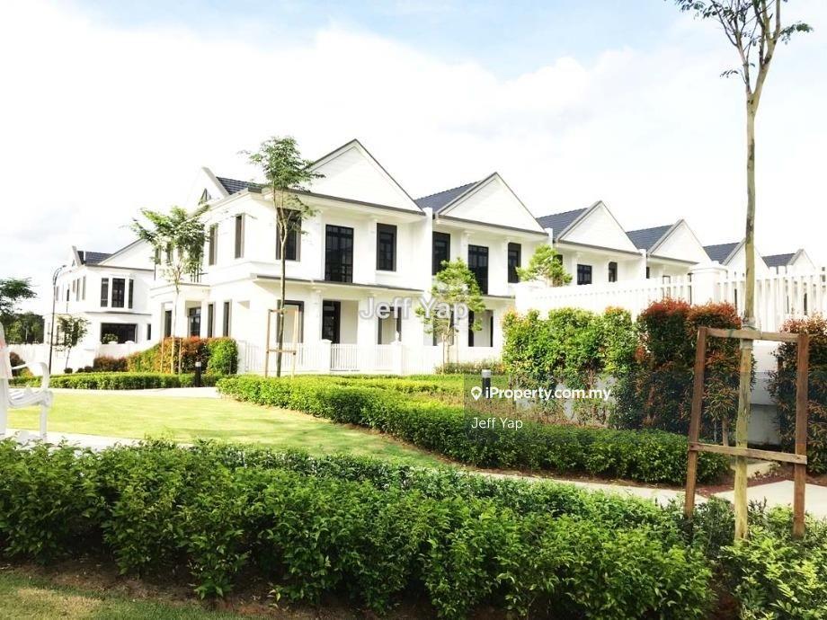Terrace house for Sale
