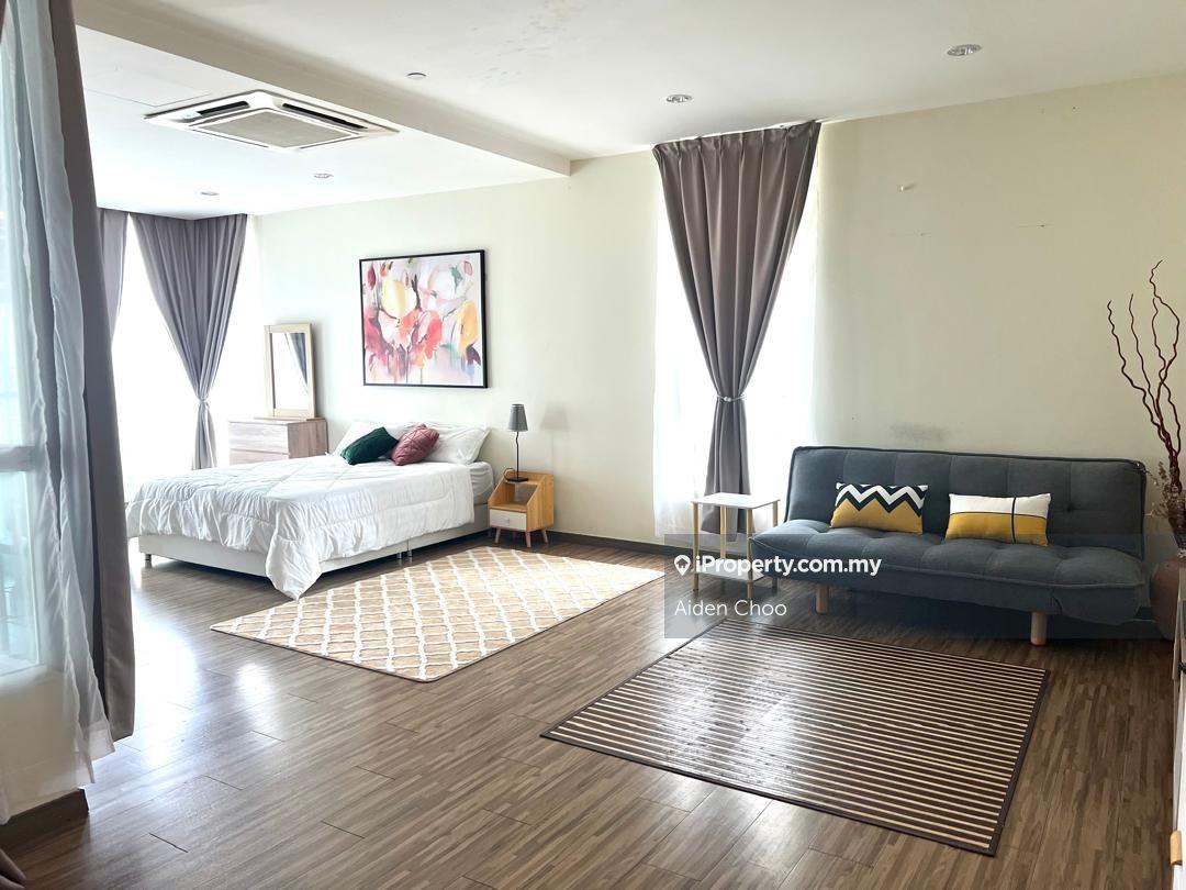 Fully Furnished Can Direct Move In!!