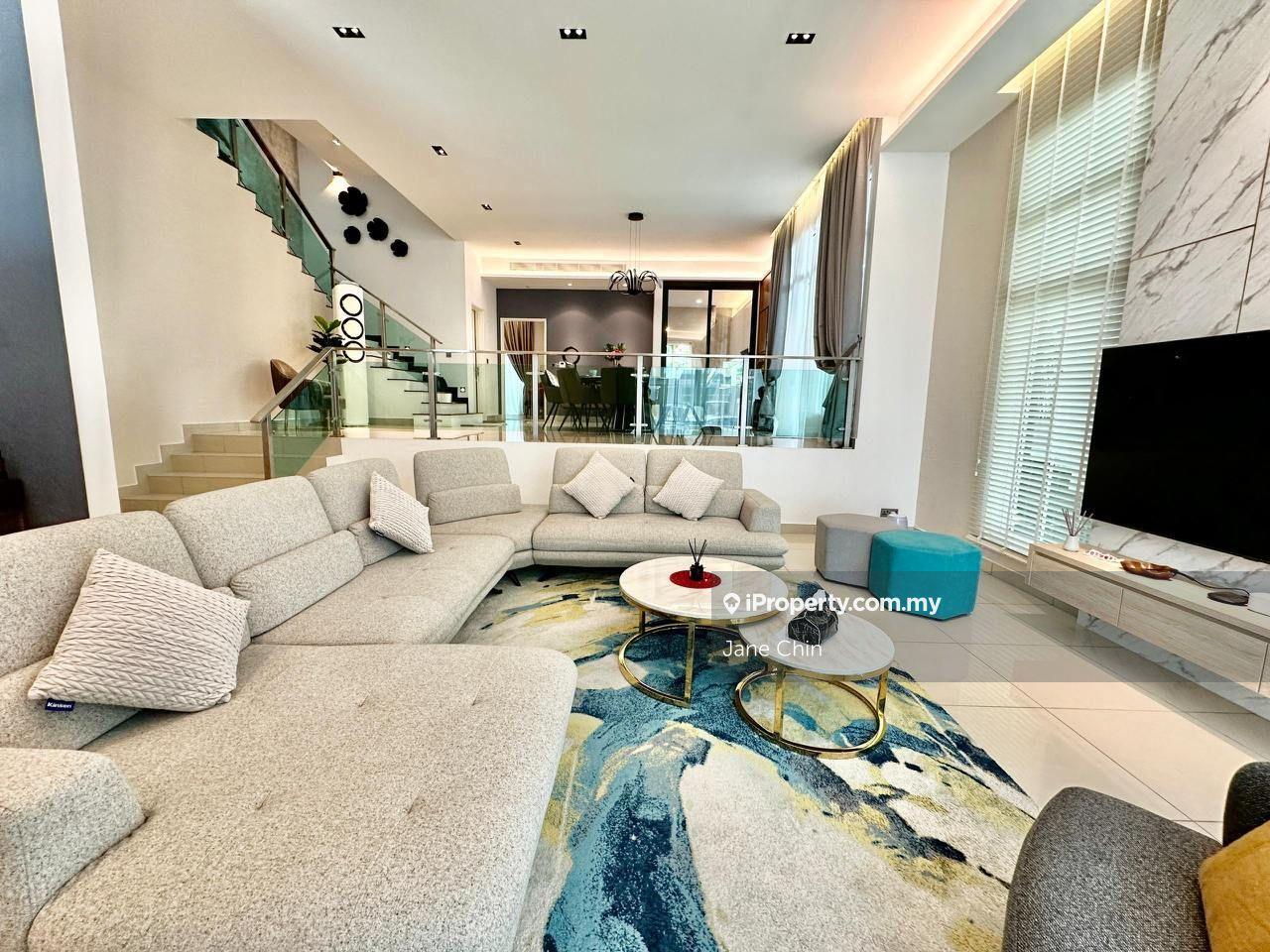Freehold Fully Furnished 3 Storey Semi D House for Sales @ Cyberjaya