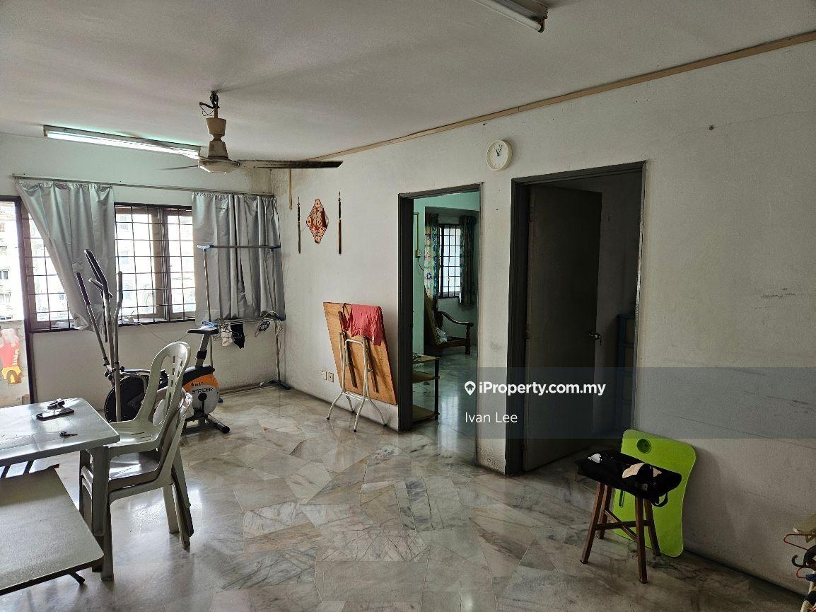 Pandan Lake View Apartment @Pandan Perdana