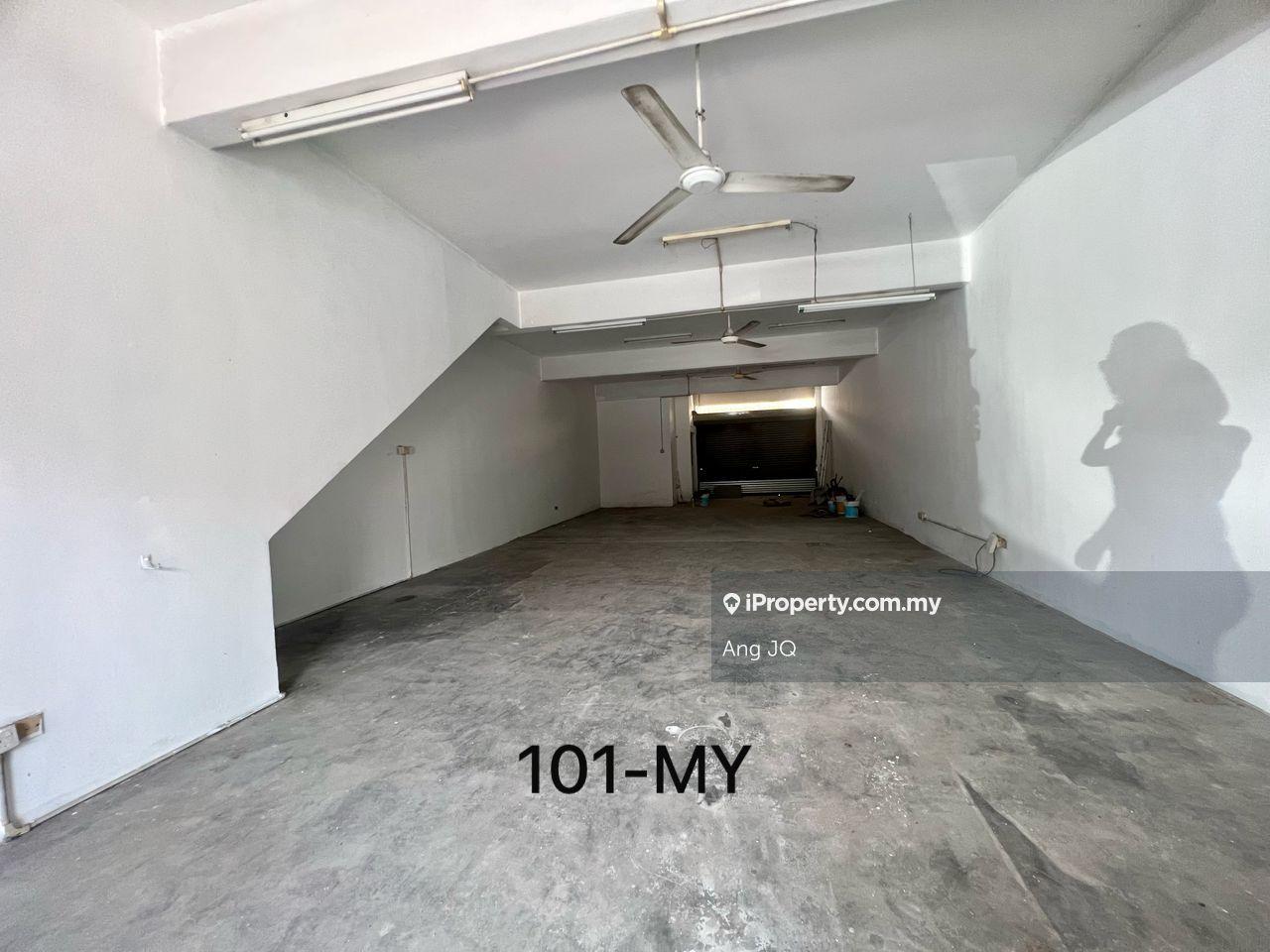 Super Good Condition Bandar Puteri Klang Double Storey Shoplot