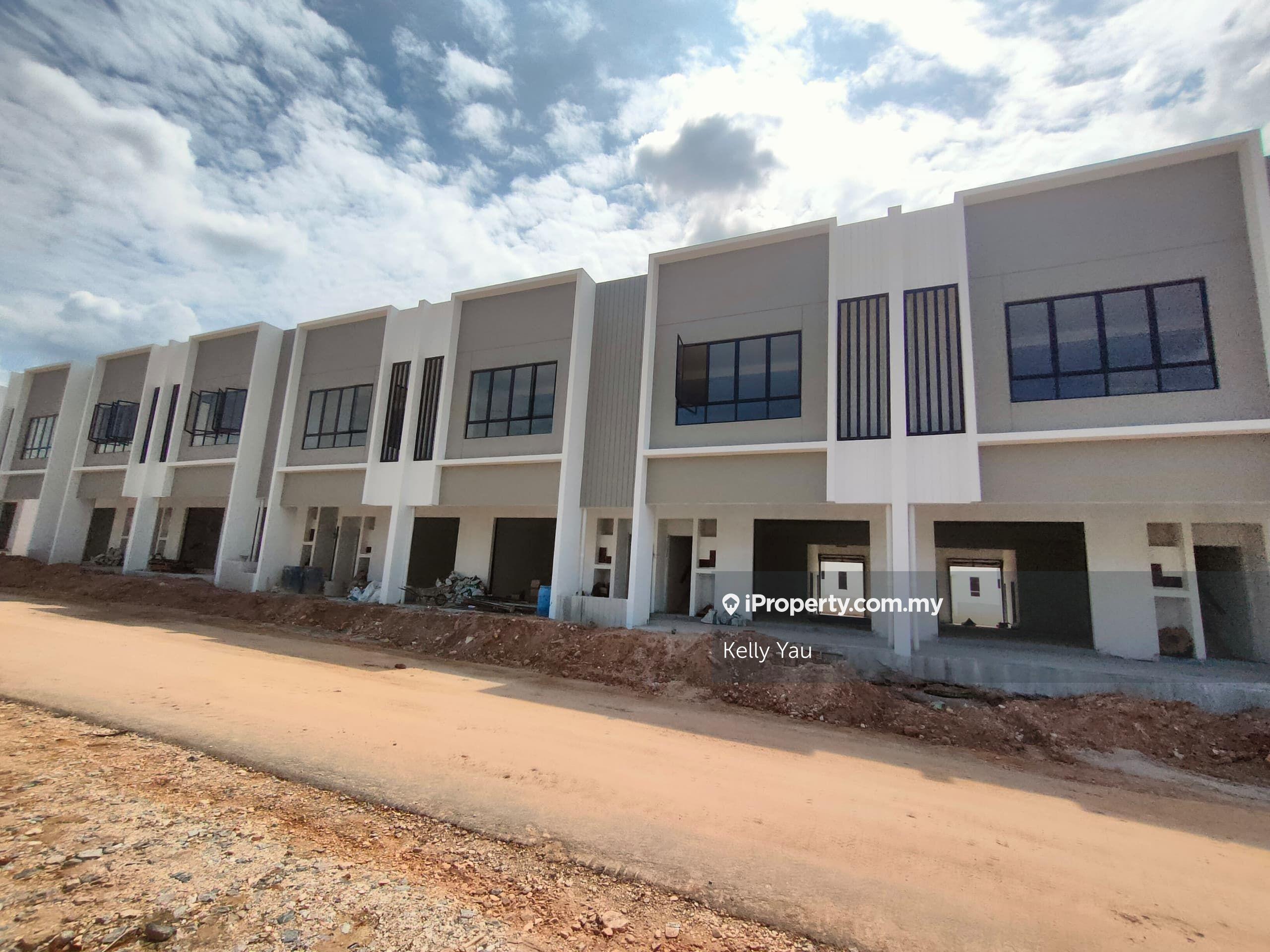 New Double Storey Shop 22x70 Promotion at Botani