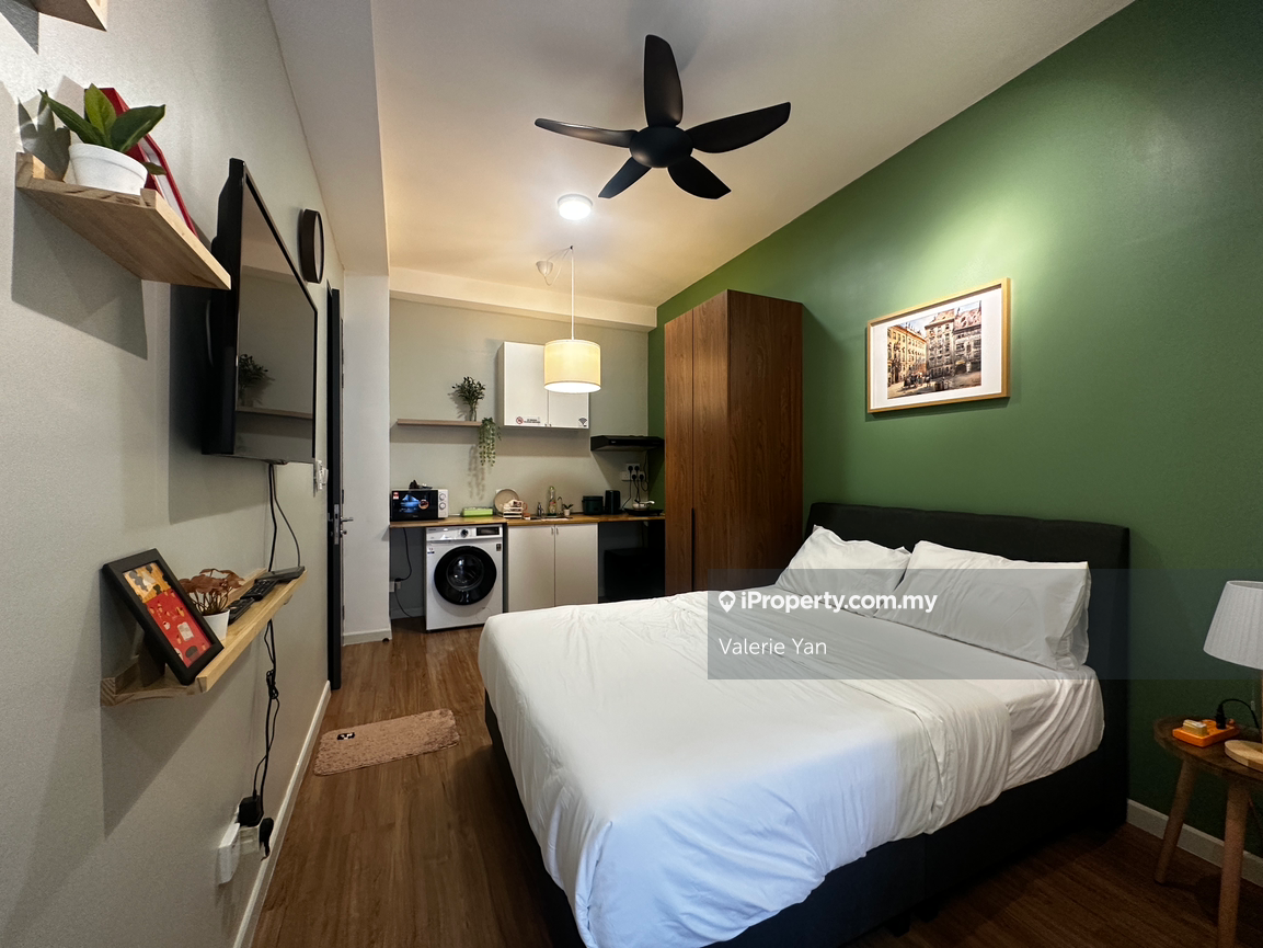Fully furnished unit for rent